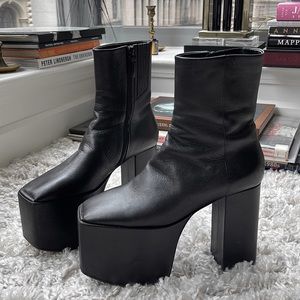 Balenciaga Wayio 2018 platform boots
